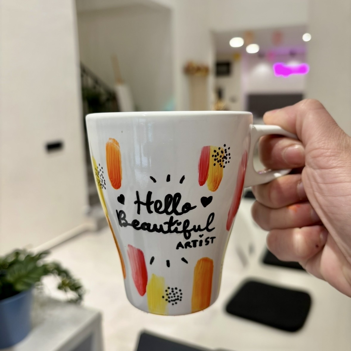 Peinture sur mug en céramique au Fun Lab